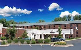 Doubletree By Hilton Hotel Grand Rapids Airport